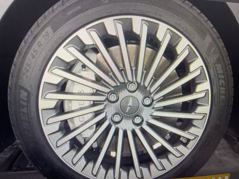 Certified 2024 Genesis G80 Advanced image 9