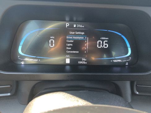 Used 2025 Hyundai Elantra Sport FWD image 23
