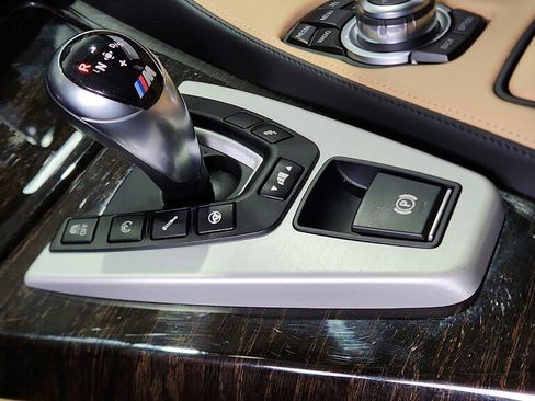 Used 2014 BMW M6 Gran Coupe w/ Executive Package RWD image 37