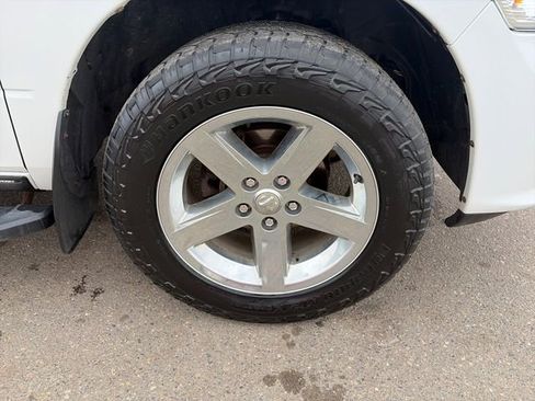 Used 2018 RAM 1500 Express w/ Express Value Package AWD/4WD image 13