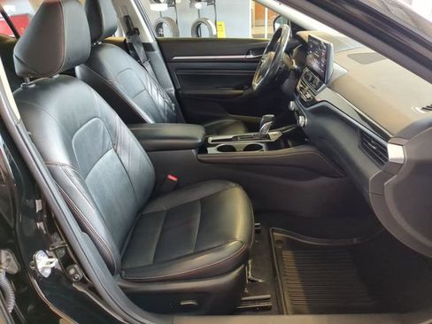 Used 2023 Nissan Altima 2.5 SR w/ SR Premium Package FWD image 36