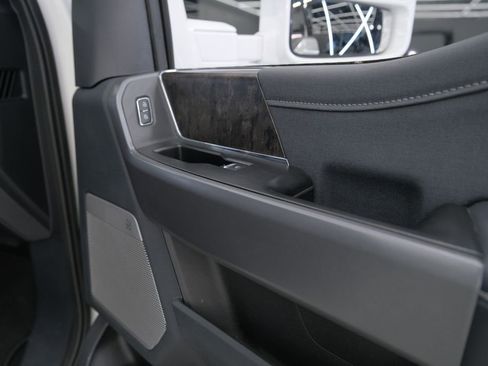 Used 2025 Ford F550 4x4 Crew Cab Super Duty image 56