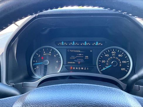 Used 2017 Ford F150 XLT w/ Equipment Group 302A Luxury AWD/4WD image 14