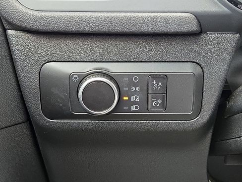 Used 2025 Ford Escape ST-Line FWD image 24