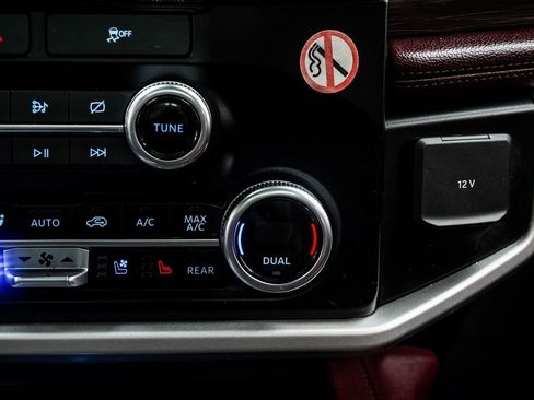 Used 2024 Ford Expedition Max Limited image 25