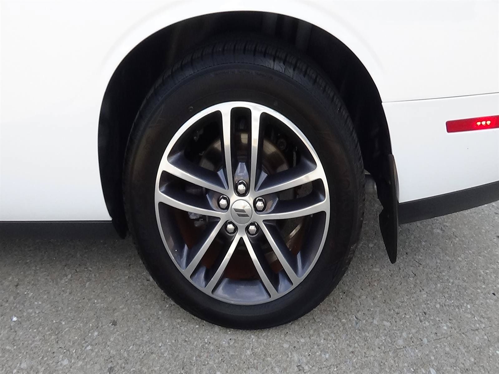 Used 2018 Dodge Challenger GT w/ Driver Convenience Group AWD/4WD image 9