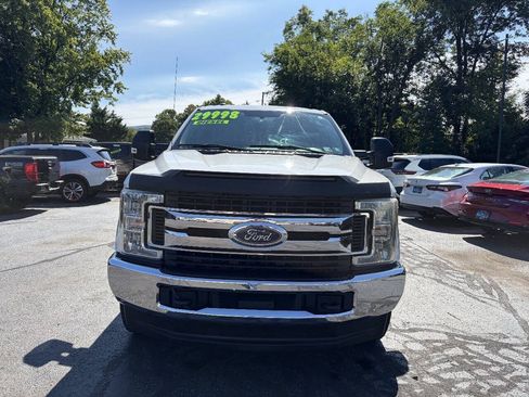 Used 2017 Ford F250 XLT AWD/4WD image 3