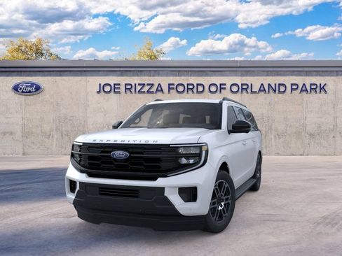 New 2025 Ford Expedition Max Active AWD/4WD image 2