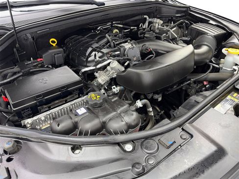 Used 2024 Dodge Durango GT image 82