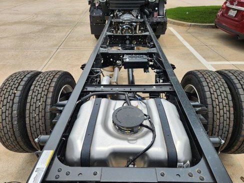 New 2025 Chevrolet Low Cab Forward 5500XG image 32