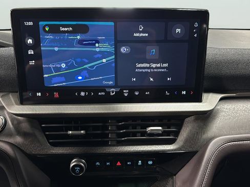 Used 2025 Ford Explorer Platinum w/ LUX Leather Package image 18