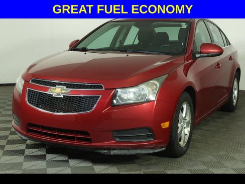 Used 2014 Chevrolet Cruze LT FWD image 1