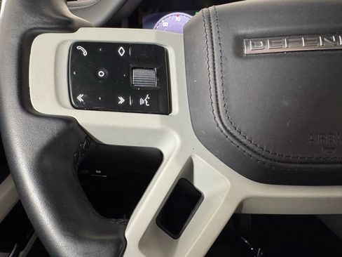 Used 2023 Land Rover Defender 110 X-Dynamic SE image 12