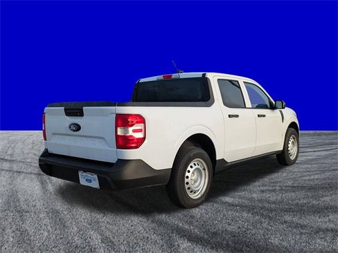 Used 2025 Ford Maverick XL image 4