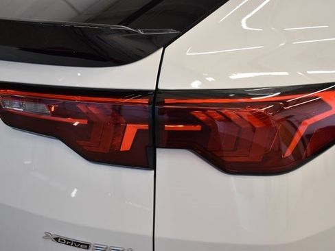 New 2026 BMW X2 xDrive28i image 12