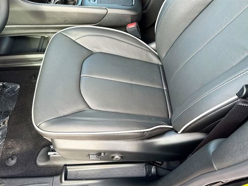 New 2026 Chrysler Pacifica Limited w/ S Appearance Package image 20