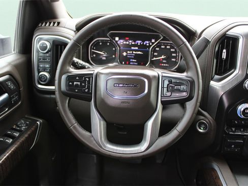 Used 2020 GMC Sierra 3500 Denali w/ Denali Ultimate Package image 21