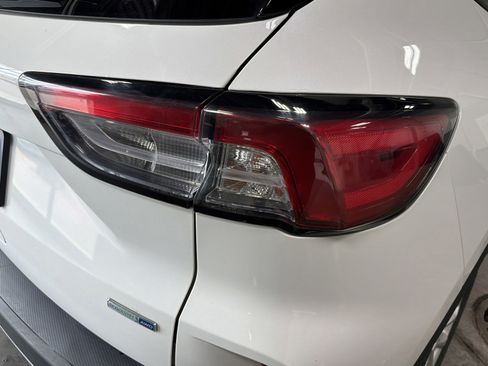 Used 2020 Ford Escape SE AWD/4WD image 11