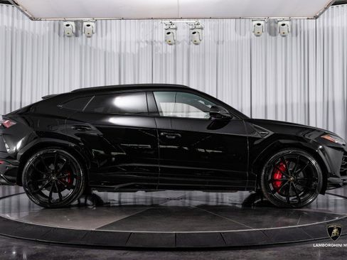 Used 2019 Lamborghini Urus image 19