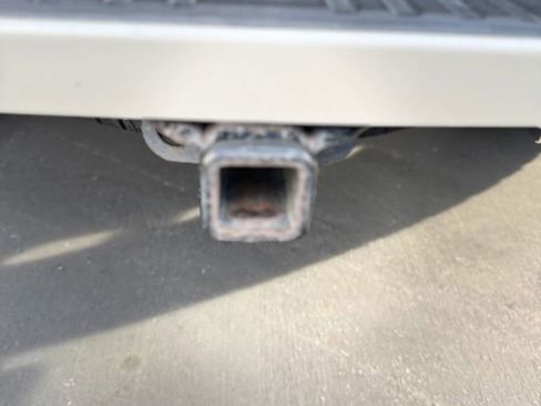 Used 2014 Chevrolet Silverado 1500 High Country image 19