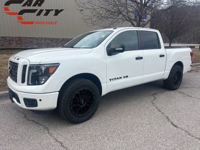 Used 2019 Nissan Titan SV w/ SV Convenience Package