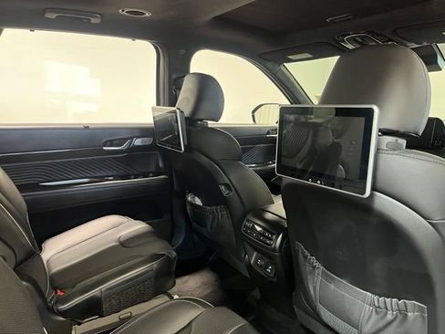 Used 2024 Hyundai Palisade Calligraphy FWD image 15