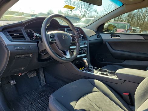 Used 2019 Hyundai Sonata SE image 19