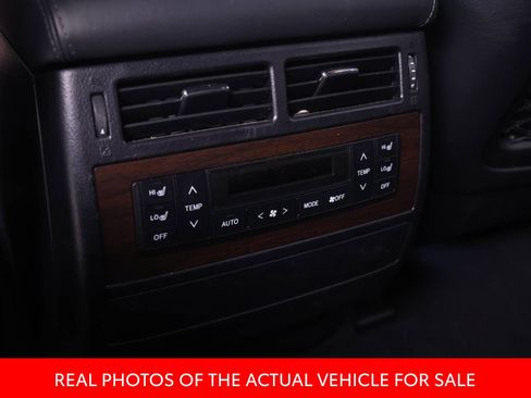 Certified 2019 Toyota Land Cruiser w/ Four Season Floor Mat Package AWD/4WD image 13