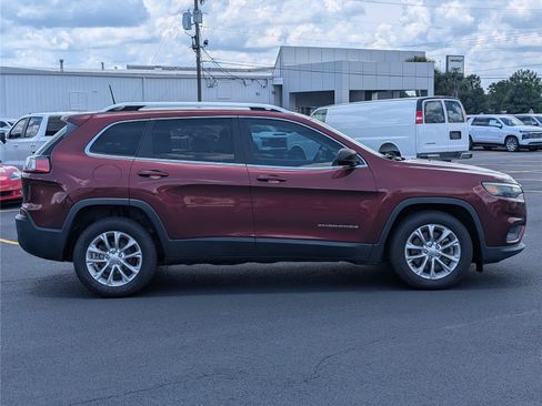Used 2019 Jeep Cherokee Latitude w/ Popular Appearance Group FWD image 6