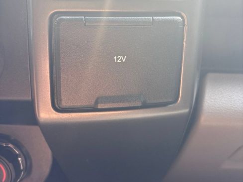 Used 2020 Ford F150 XLT RWD image 29