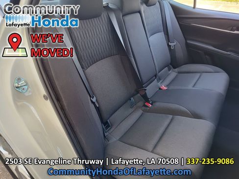 Used 2025 Toyota Camry LE FWD image 28