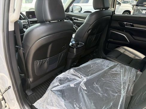 Used 2022 Kia Telluride SX w/ SX Prestige Package AWD/4WD image 15