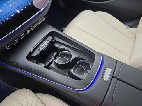 New 2026 Mercedes-Benz E 350 4MATIC Sedan image 25