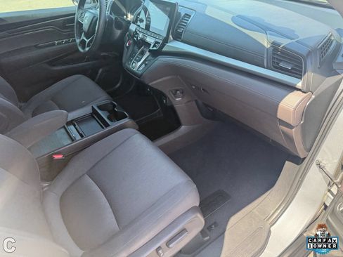 Used 2021 Honda Odyssey EX image 9
