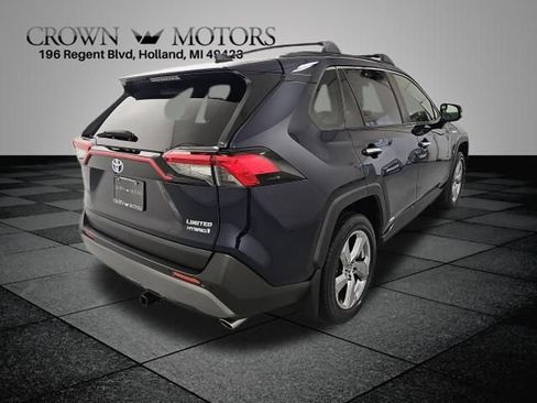 Used 2020 Toyota RAV4 Limited AWD/4WD image 6