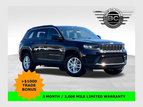 Used 2024 Jeep Grand Cherokee Laredo X AWD/4WD image 1
