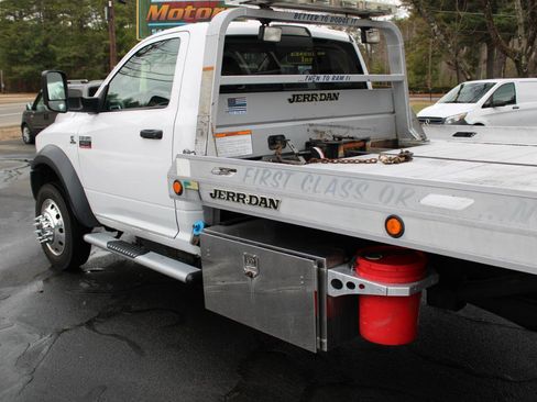 Used 2012 RAM 5500 SLT image 10