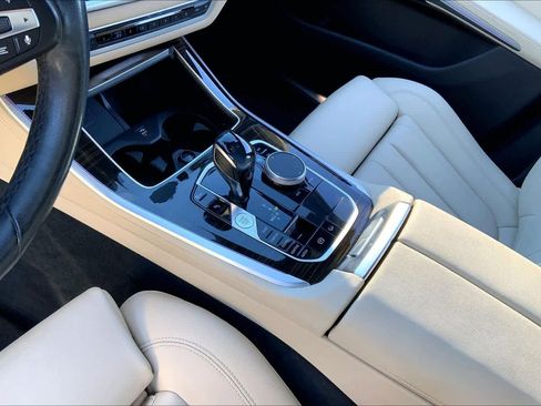 Used 2021 BMW X5 xDrive40i w/ Premium Package image 15