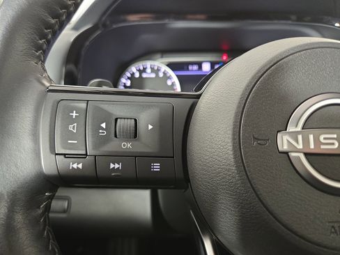 Used 2022 Nissan Pathfinder SL w/ SL Premium Package image 16