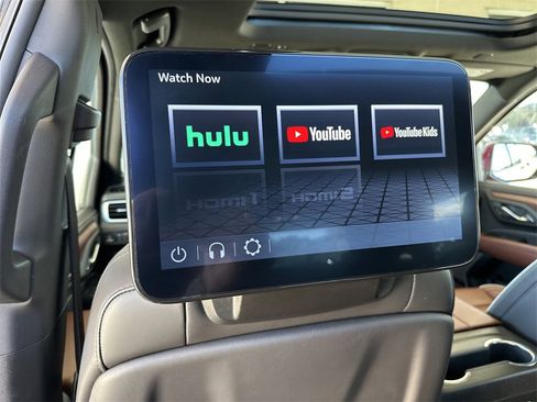 Certified 2024 GMC Yukon Denali Ultimate image 32