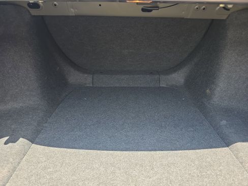 Used 2018 Honda Accord LX image 9