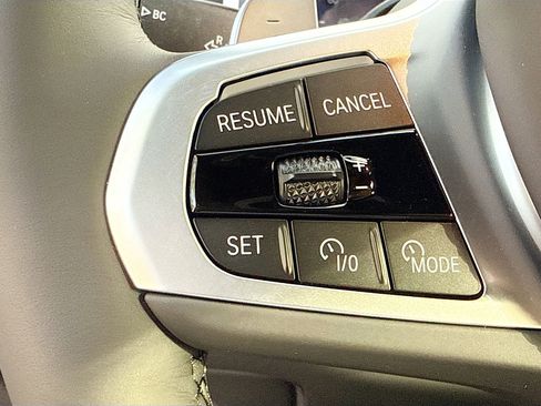 New 2026 BMW X5 xDrive50e w/ M Sport Package image 38