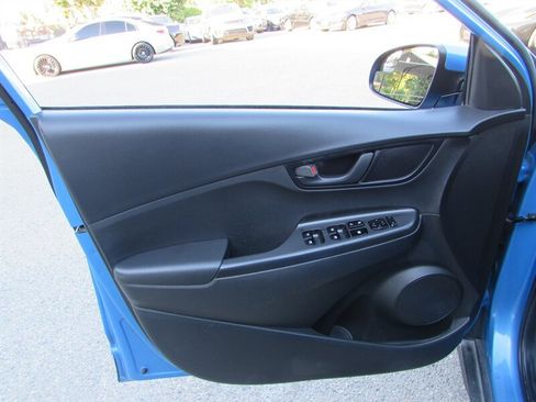 Used 2019 Hyundai Kona SE AWD/4WD image 10