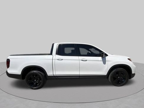 Used 2025 Honda Ridgeline Black Edition image 6