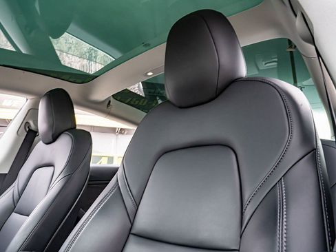 Used 2019 Tesla Model 3 Standard Range Plus RWD image 24