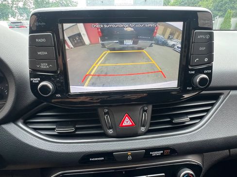 Used 2019 Hyundai Elantra GT FWD image 25