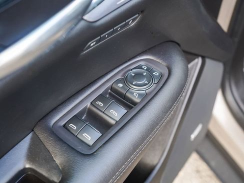 Used 2022 Cadillac XT5 Premium Luxury image 15