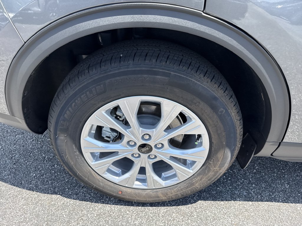 Used 2026 Ford Escape Active w/ Cold Weather Package FWD image 17
