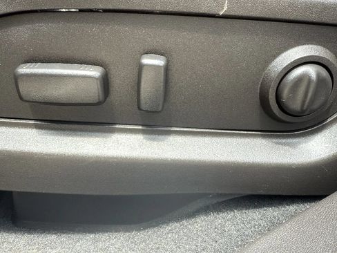 Used 2016 Buick Enclave Leather FWD image 46
