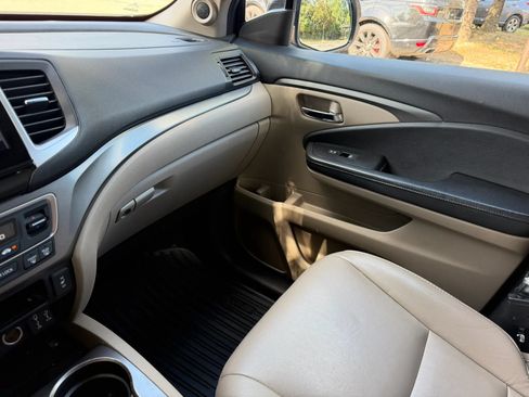 Used 2018 Honda Pilot EX-L image 18